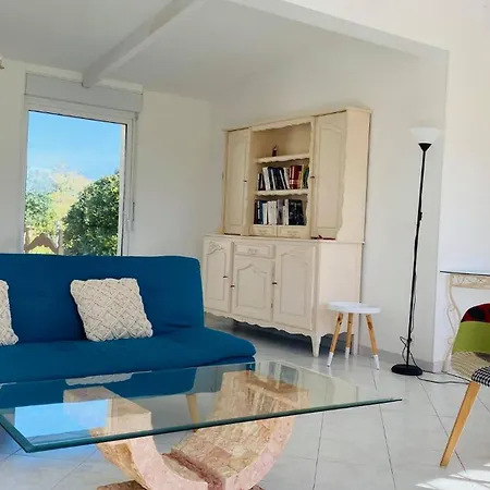 Vila Davia Marine De Davia *